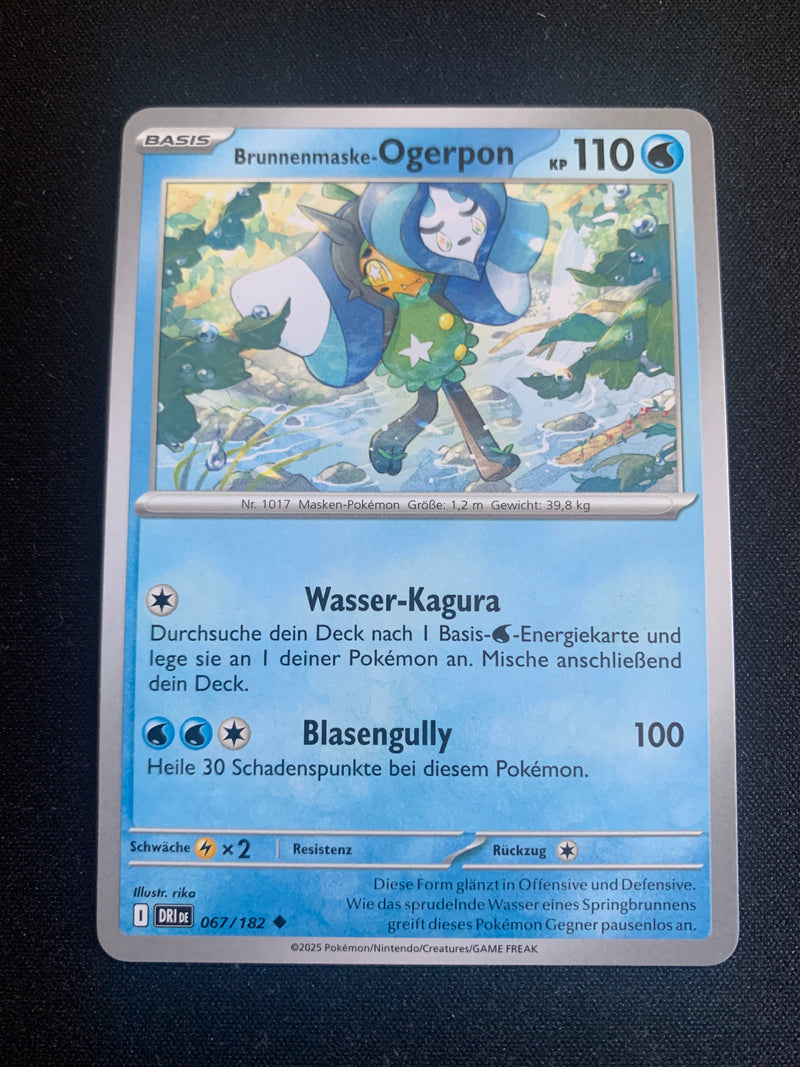 Brunnenmaske-Ogerpon 67/182 – Ewige Rivalen (Karmesin & Purpur) – Pokémon Karte Matt