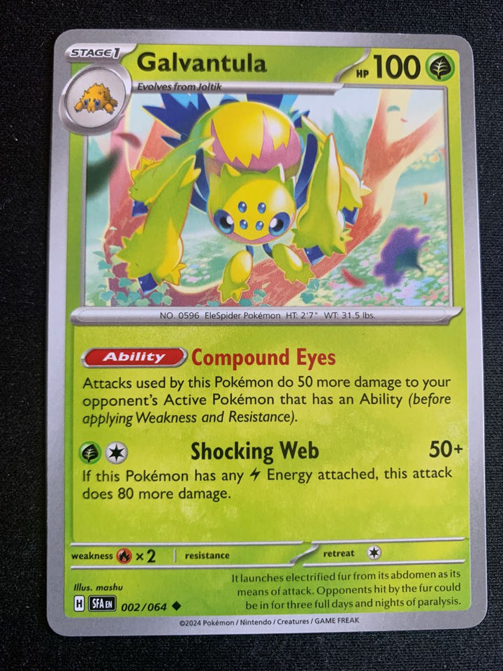 Galvantula (Englisch) 2/64 – Nebel der Sagen (Karmesin & Purpur) – Pokémon Karte Matt