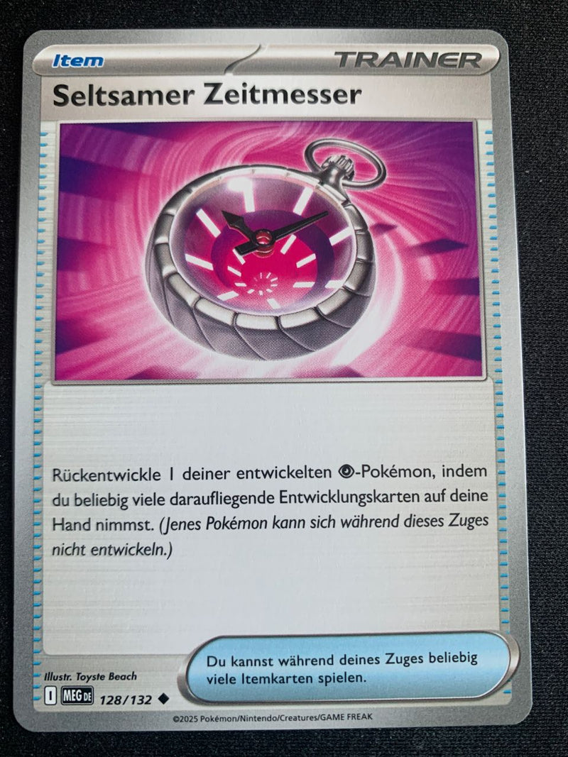 Seltsamer Zeitmesser 128/132 – Mega-Entwicklung – Pokémon Karte Matt