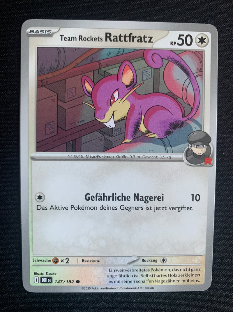 Team Rockets Rattfratz 147/182 – Ewige Rivalen (Karmesin & Purpur) – Pokémon Karte Matt